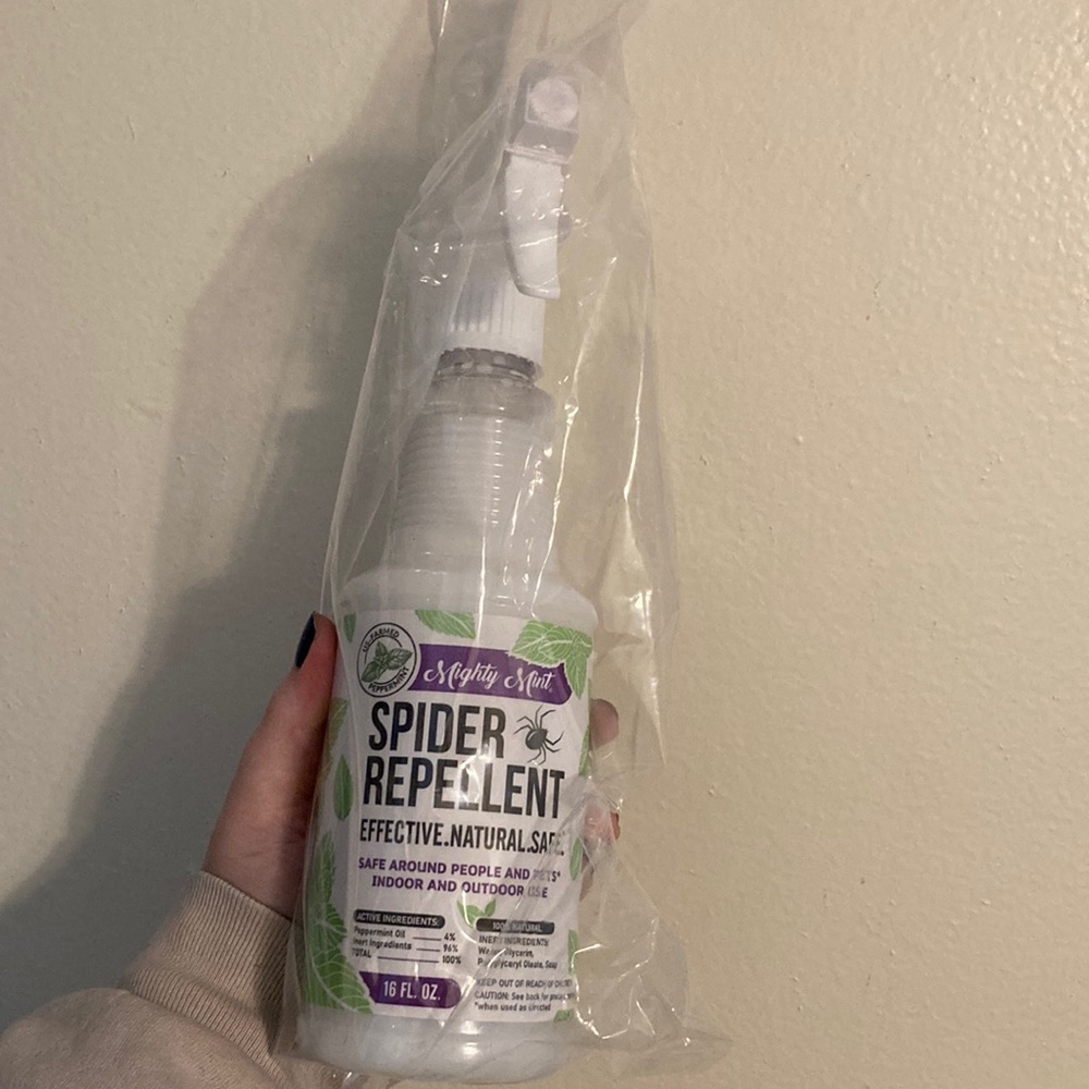 Mighty Mint Spider Repellent All Natural Pet Safe